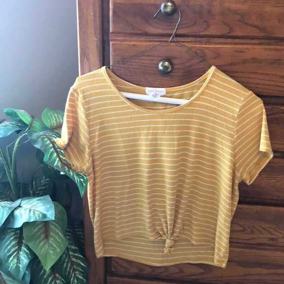 Yellow stripped top - Picture 1 of 1